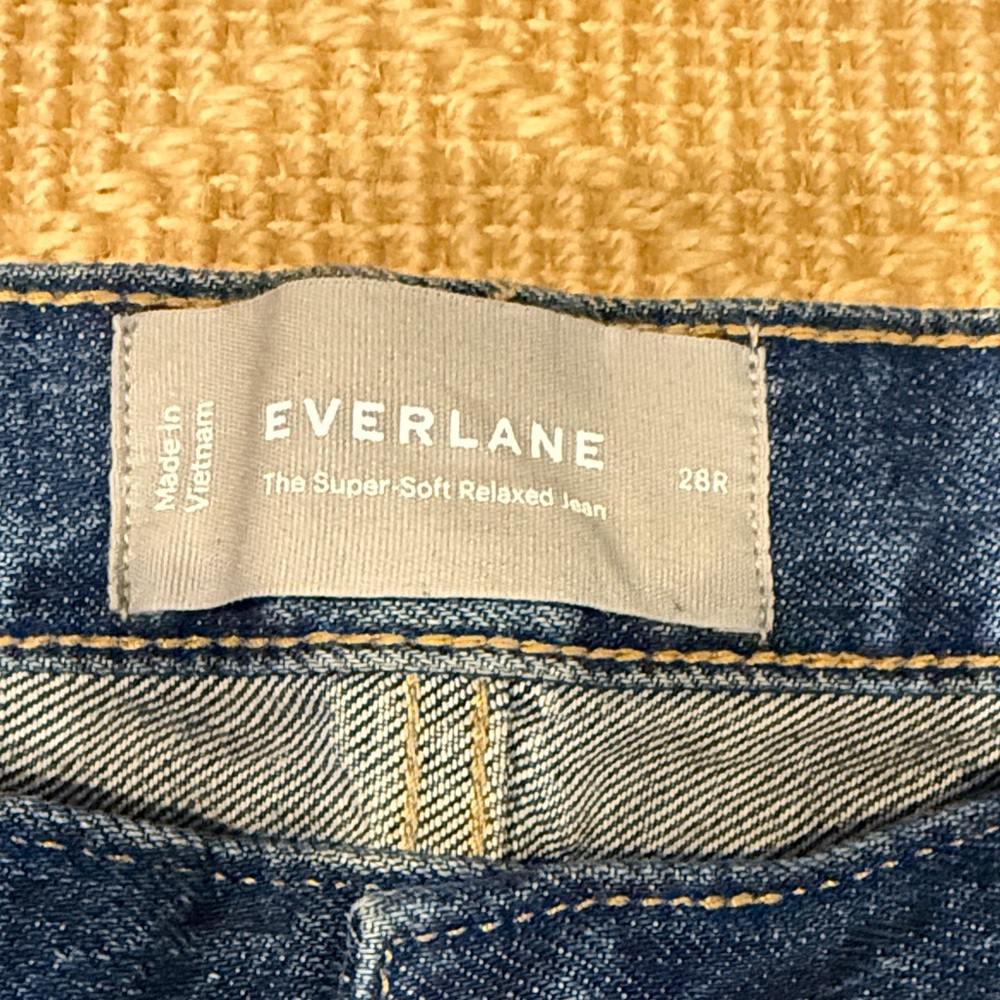 Everlane Super Soft Relaxed Fit Jean 28 - Picture 3 of 7